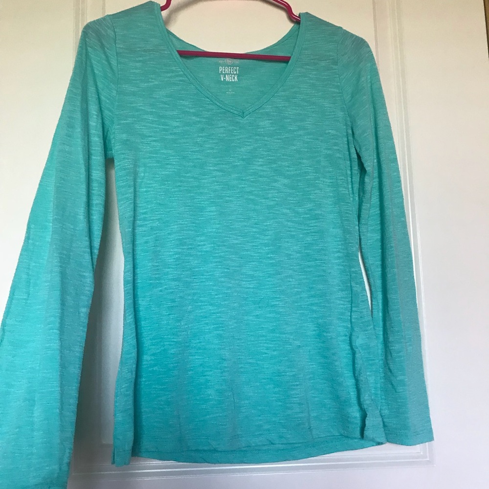 SO v-neck long sleeve!